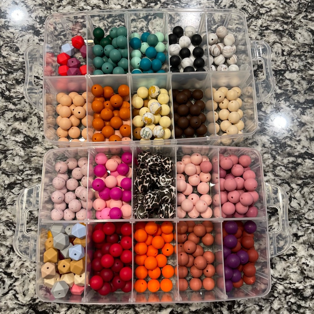 Jewelry box with beads